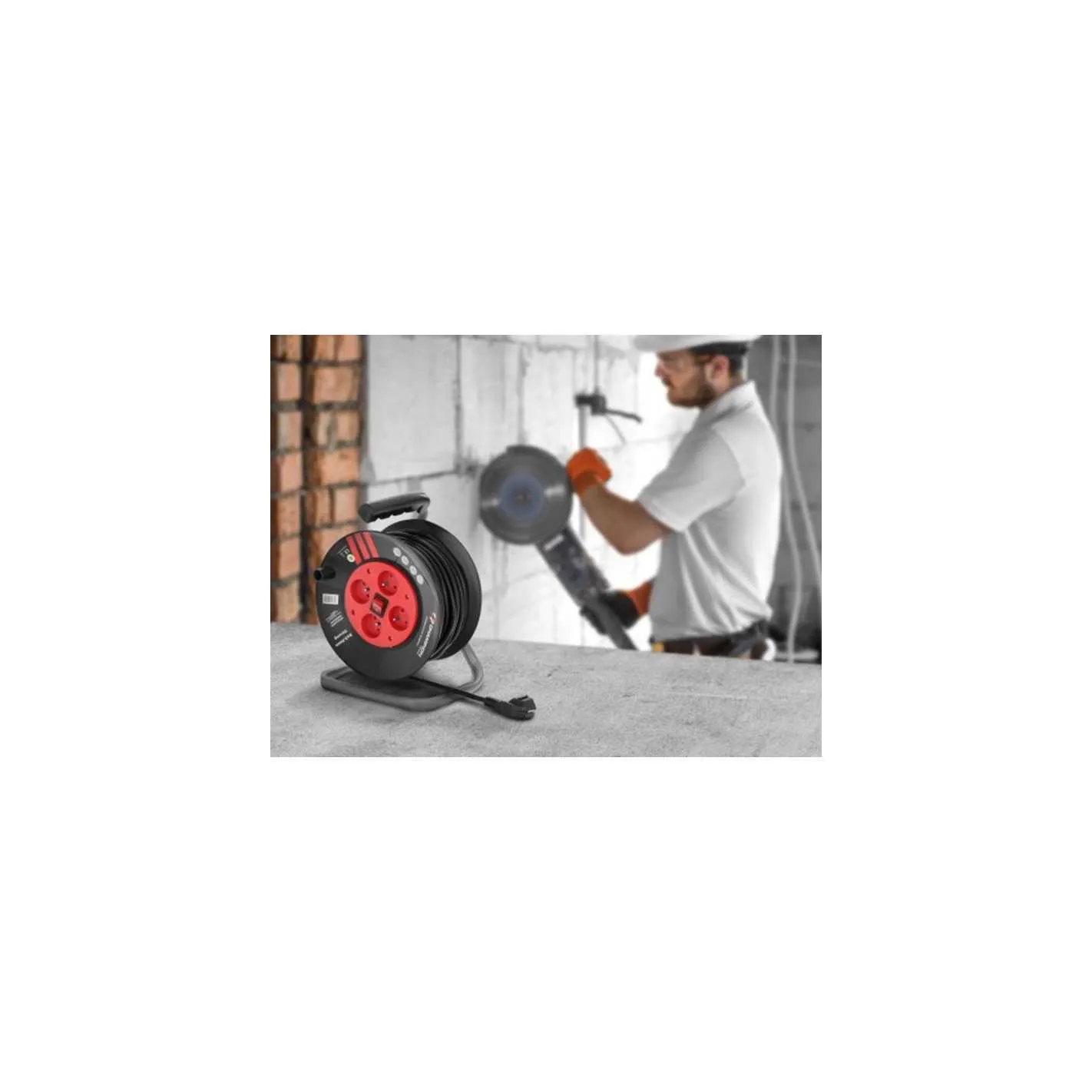 CHAMPION KABELHASPEL TYPE E  3X2,5MM  4 STOPCONTACTEN  25 METER